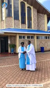 Santuario di Kibeho ( Africa) Un gruppo di Nuovi Direttori di Radio Maria incontra la Veggente Nathalie