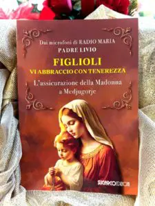 Figlioli vi abbraccio con tenerezza