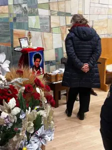 Venerazione reliquia San Carlo Acutis Cappella Radio Maria 130126