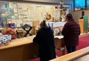 Venerazione reliquia San Carlo Acutis Cappella Radio Maria 14022026 (1)