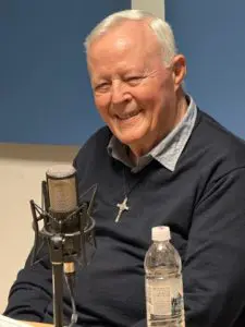 P.Livio commenta il Messaggio della Regina della Pace dalla sede di Radio Maria Medjugorje