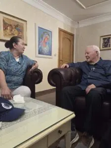 PADRE LIVIO E VICKA (1)