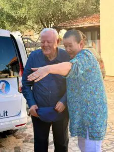 PADRE LIVIO E VICKA (1)