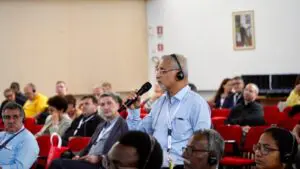 CONFERENZA DI P.LIVIO AI SACERDOTI DIRETTORI DELLE RADIO MARIA NEI VARI CONTINENTI