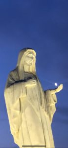 DA MEDJUGORJE ANCOR PRIMA DELL'ALBA DI OGGI IN PREGHIERA SULLA COLLINA DELLE APPARIZIONI1