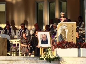 santa messa per Mons. Hoser