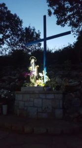 Alba sulla collina delle apparizioni