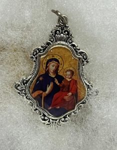 Medaglione Madonna della salute 