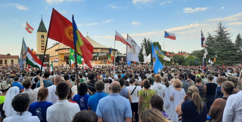La santa messa serale Mladifest 2022