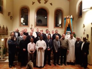 Marija e gruppo di sacerdoti per Messaggio del 25 ottobre 2022.1