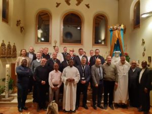Marija e gruppo di sacerdoti per Messaggio del 25 ottobre 2022.16