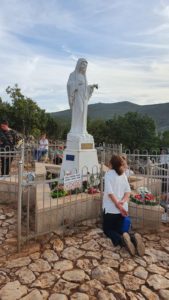 Medjugorje sulla collina delle apparizioni