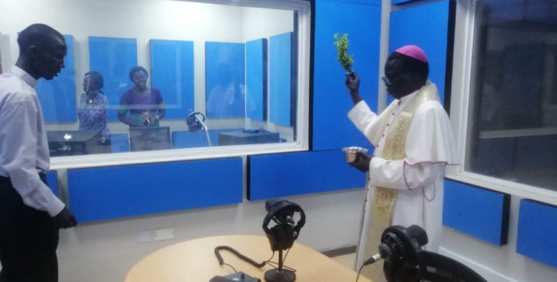 BENEDIZIONE DI RADIO MARIA SUD SUDAN (5)