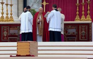 Esequie papa benedetto XVI