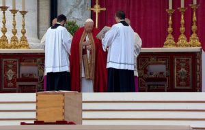Esequie papa benedetto XVI