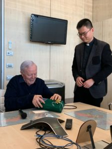 Padre Livio incontra la Delegazione di Radio Maria Cina con il Presidente Vittorio