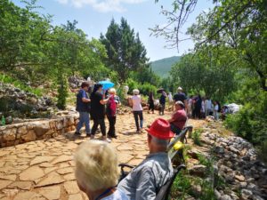 MEDJUGORJE: in PREPARAZIONE LA DIRETTA DEL ROSARIO MONDIALE DI #RADIOMARIA in collegamento alle h 16.00 con la COLLINA DELLE APPARIZIONI ALLA CROCE BLU- Bosnia Erzegovina
