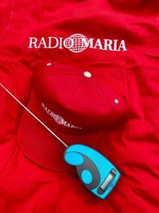 MISSION CREW DI RADIO MARIA MAGLIETTE CAPPELLINI RADIOLINE SHOPPER