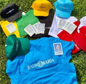 MISSION CREW DI RADIO MARIA MAGLIETTE CAPPELLINI RADIOLINE SHOPPER
