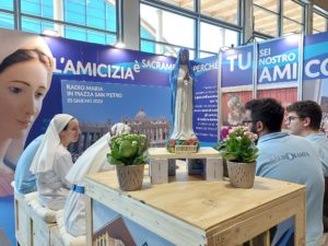 Dal nostro stand Meeting di Rimini - Nostra Signora di Kibeho