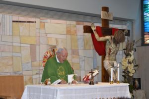 Santa Messa celebrata da Padre Livio - gruppo studi mobili 2023 (29)
