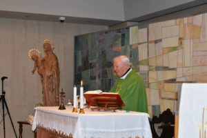 Santa Messa celebrata da Padre Livio - gruppo studi mobili 2023 (48)