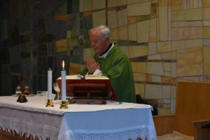 Santa Messa celebrata da Padre Livio - gruppo studi mobili 2023 (50)