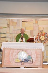 Santa Messa celebrata da Padre Livio - gruppo studi mobili 2023 (69)