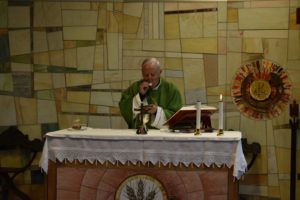 Santa Messa celebrata da Padre Livio - gruppo studi mobili 2023 (72)