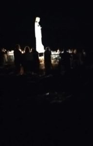 MEDJUGORJE: ALBA DI OGGI SULLA COLLINA DELLE APPARIZIONI MARIA REGINA DELLA PACE PREGA PER NOI E PER IL MONDO INTERO