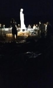 MEDJUGORJE: ALBA DI OGGI SULLA COLLINA DELLE APPARIZIONI MARIA REGINA DELLA PACE PREGA PER NOI E PER IL MONDO INTERO