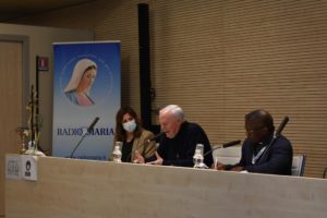 Conferenze-di-Padre-Livio-Origini-e-missione-di-Radio-Maria (54)