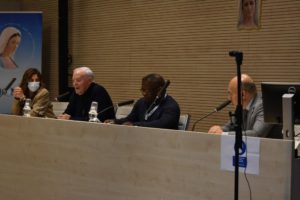Conferenze-di-Padre-Livio-Origini-e-missione-di-Radio-Maria (69)