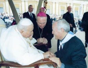 062 Padre Livio con San Giovanni Paolo II
