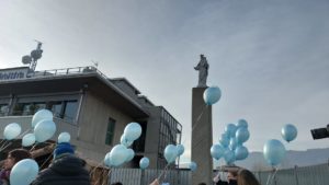 Benedizione e preghiera di padre livio ai bambinelli
