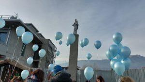 Benedizione e preghiera di padre livio ai bambinelli