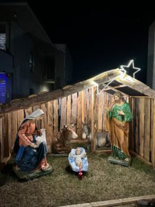 Il presepe esterno di Radio Maria 2023