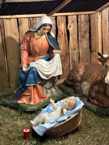 Il presepe esterno di Radio Maria 2023Il presepe esterno di Radio Maria 2023