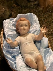 Il presepe esterno di Radio Maria 2023