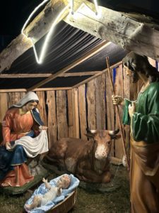 Il presepe esterno di Radio Maria 2023