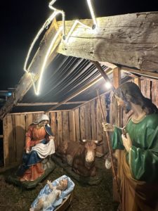 Il presepe esterno di Radio Maria 2023