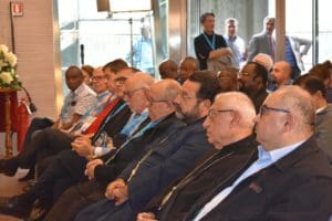 P.LIVIO CON IL PATRIARCA DEI GRECO MELKITI - CATTOLICI DI RITO ORIENTALE, YOUSSEF ABSI patriarca cattolico siriano, dal 21 giugno 2017 patriarca di Antiochia, di Gerusalemme e di tutto l'Oriente -X CONVEGNO MONDIALE DI RADIO MARIA- Erba - 131024 