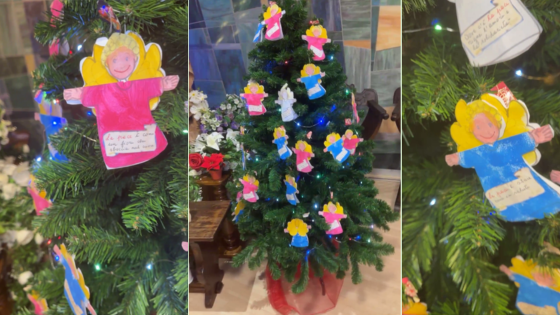 Albero con gli angeli della pace Radio Maria