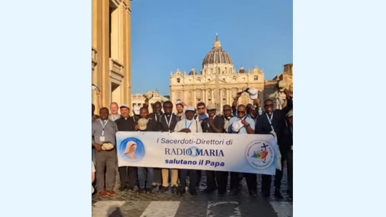 Gruppo di sacerdoti direttori delle Radio Maria dai vari continenti_Roma