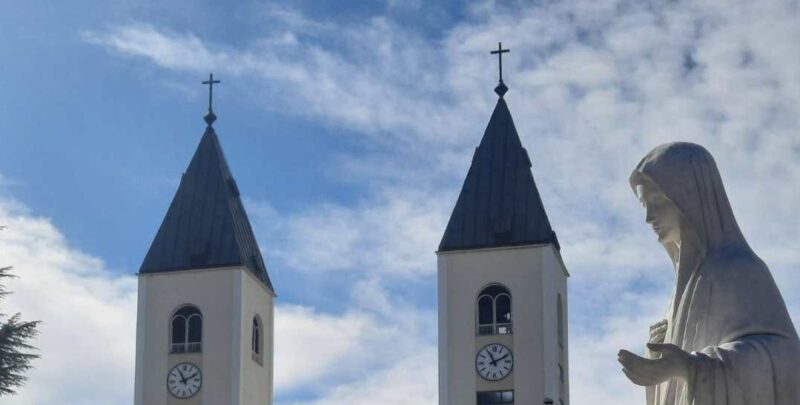 COMMENTO AL MESSAGGIO DI MEDJUGORJE ORE 20.00