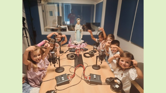 🌸 I più piccoli volontari di Radio Maria Medjugorje 💙